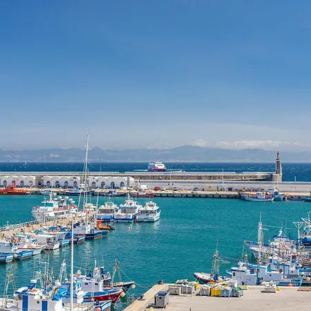 Centro 아파트 타리파